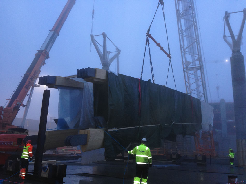 VestKran KruseSmith Gardermoen Limtrebjelke samløft 2